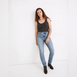 Madewell The Petite Curvy Perfect Vintage Jean in Banner Wash 27P